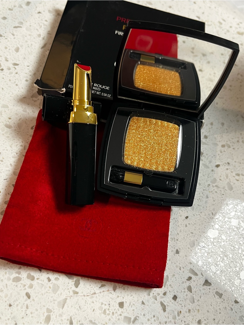 CHANEL Premier Rouge Premier Or / FIRST RED FIRST GOLD 2001 Eyeshadow & Lipstick - Picture 3 of 6
